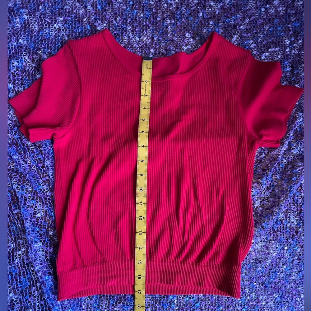 Bright Red Top - Picture 2 of 5